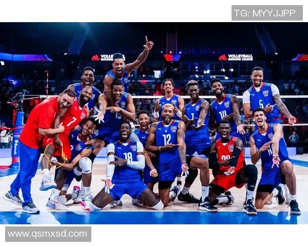 成都网球队以71分领跑冠军赛积分榜展现强劲实力和团队合作精神